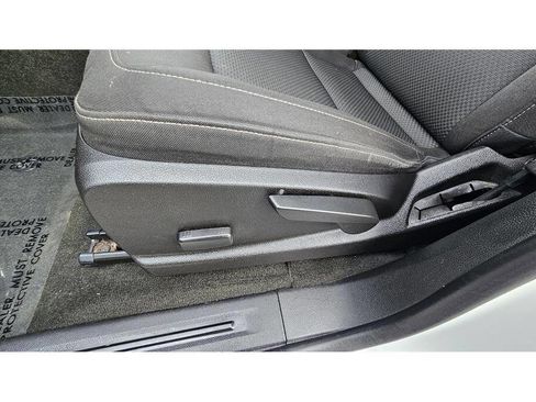 Used 2016 Chevrolet Colorado LT image 36