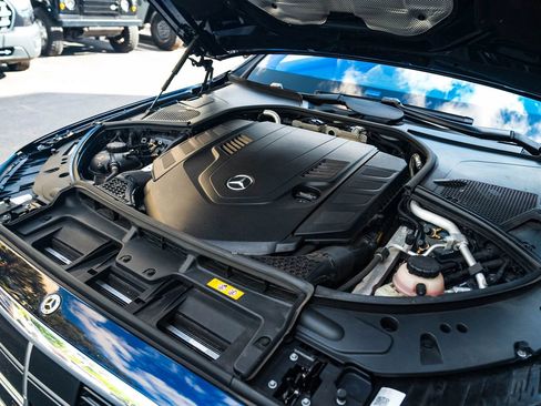 Used 2023 Mercedes-Benz S 580 4MATIC Sedan image 40