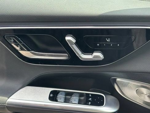 Certified 2026 Mercedes-Benz GLC 300 4MATIC image 32