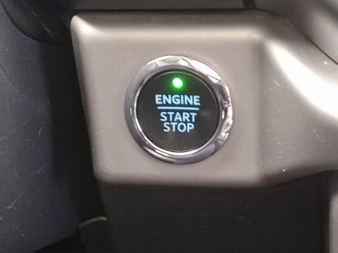 Used 2022 Ford Expedition Max XLT image 25