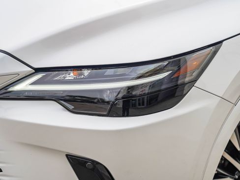 Used 2023 Lexus RX 350 Premium Plus image 2