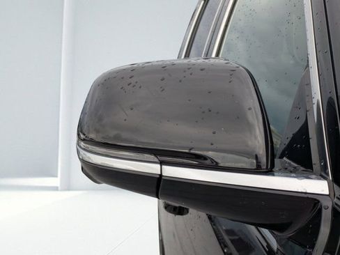 Used 2022 Jeep Grand Wagoneer Series II w/ Convenience Group III image 10