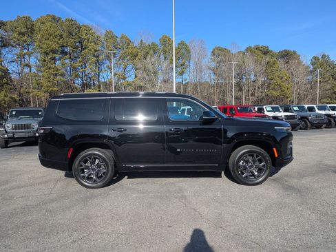 New 2026 Jeep Grand Wagoneer Limited image 4