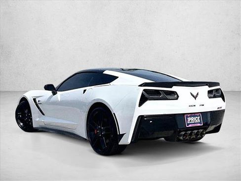 Used 2018 Chevrolet Corvette Stingray Coupe w/ Carbon Flash Badge Package RWD image 13