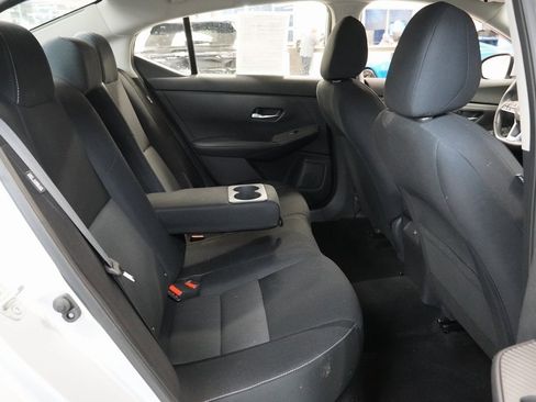 Used 2021 Nissan Sentra SV w/ Trunk Package image 28