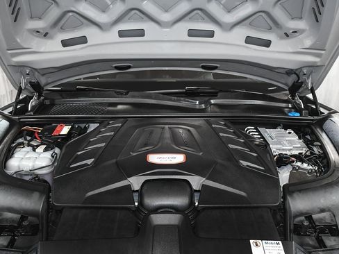 Used 2022 Porsche Cayenne GTS image 78