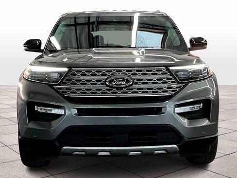 Used 2022 Ford Explorer Limited w/ Equipment Group 301A image 3