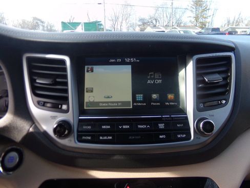 Used 2016 Hyundai Tucson Limited w/ Option Group 03 image 29