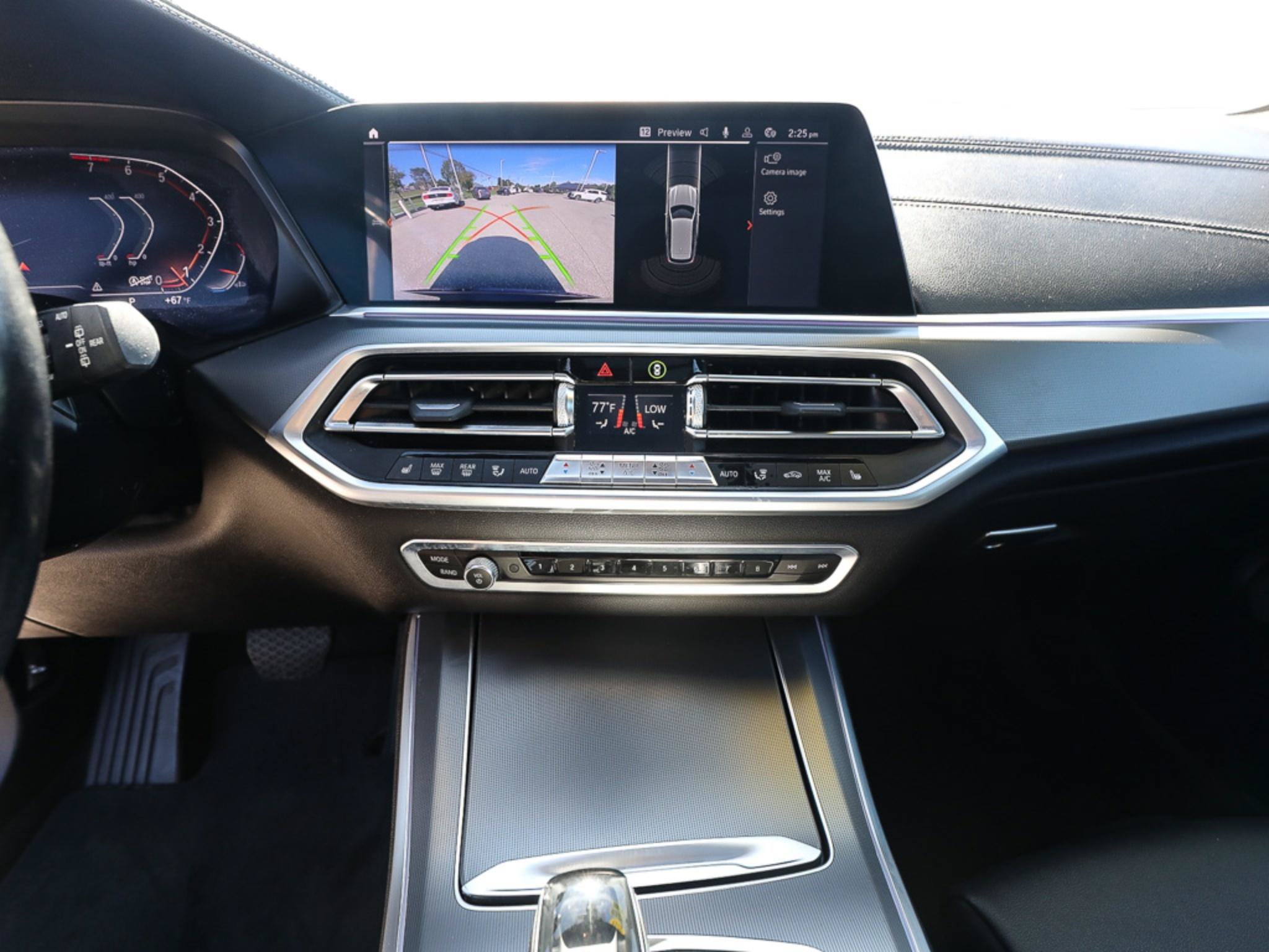 Used 2019 BMW X5 xDrive40i w/ Convenience Package AWD/4WD image 16