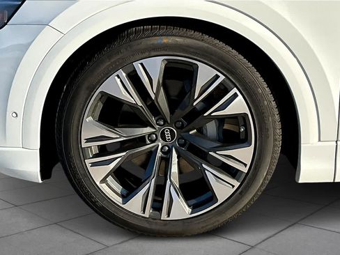 New 2026 Audi Q8 Premium Plus AWD/4WD image 11