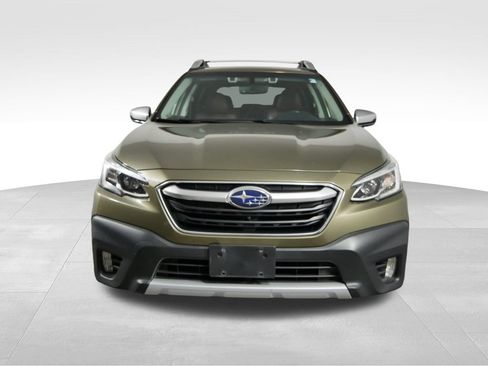 Used 2021 Subaru Outback Touring AWD/4WD image 3