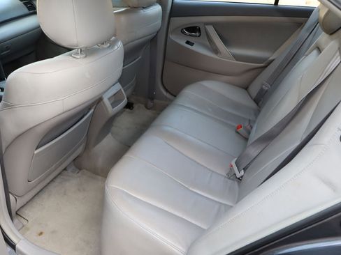 Used 2009 Toyota Camry LE FWD image 5