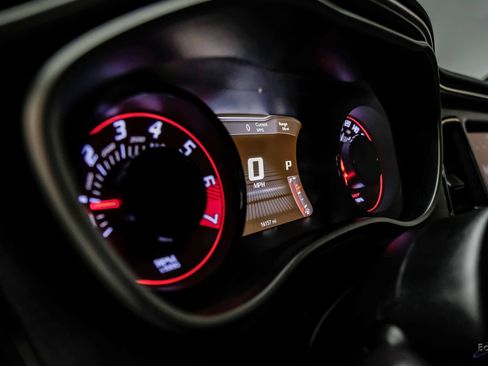 Used 2020 Dodge Challenger SRT Hellcat Redeye image 42