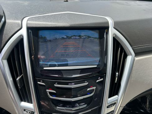 Used 2014 Cadillac SRX Luxury AWD/4WD image 16