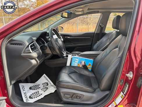 Used 2018 Toyota Camry XSE w/ Driver Assist Package image 19