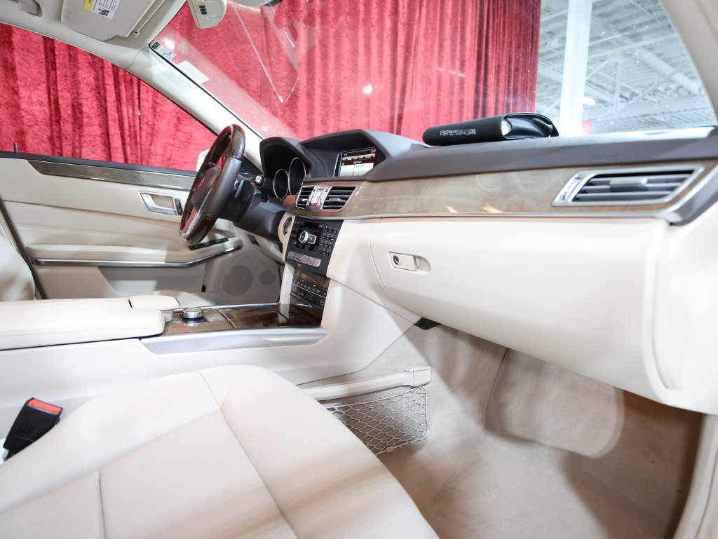 Used 2014 Mercedes-Benz E 350 Sedan image 24