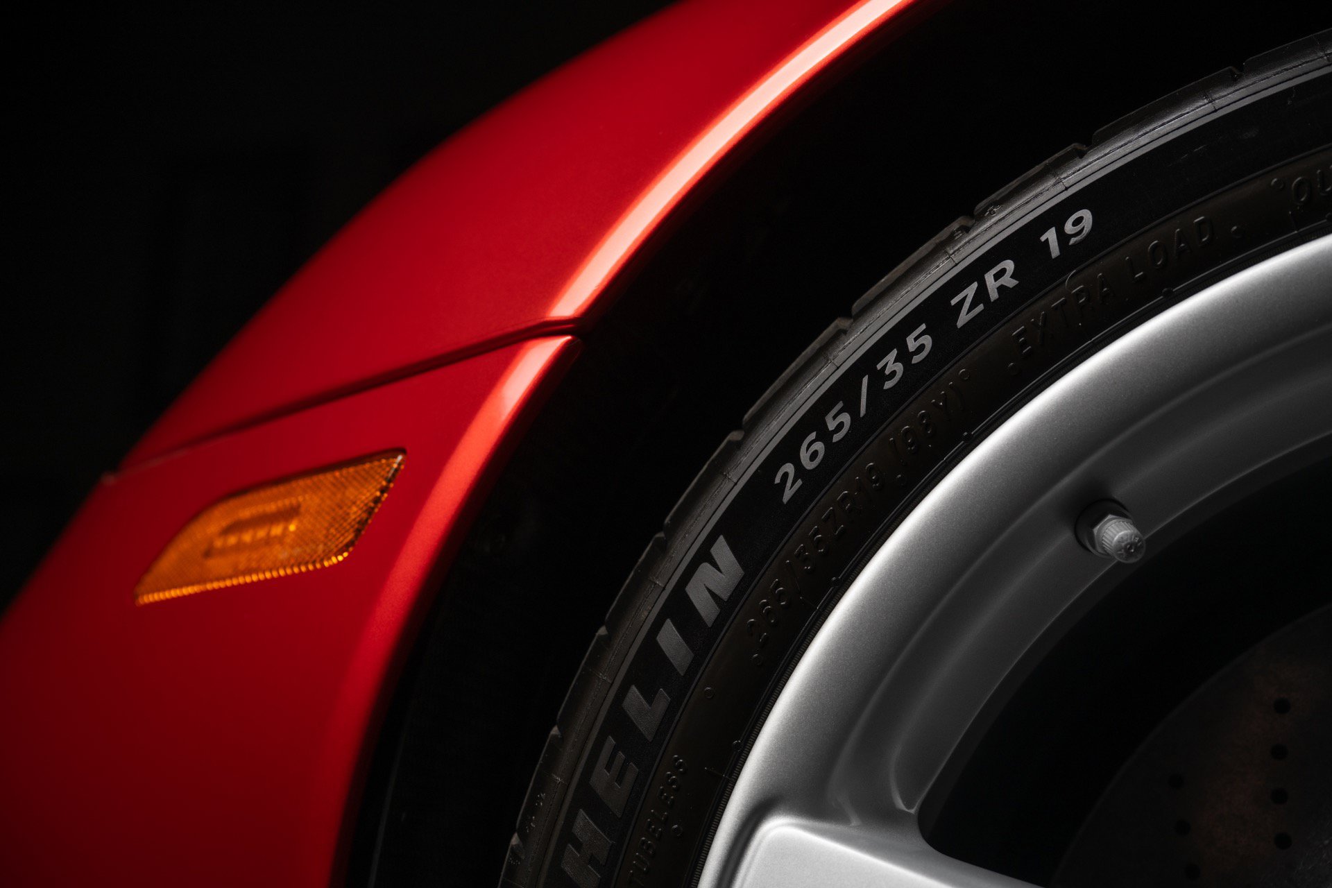 Used 2005 Porsche Carrera GT RWD image 58