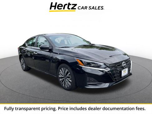 Used 2025 Nissan Altima 2.5 SV FWD image 1