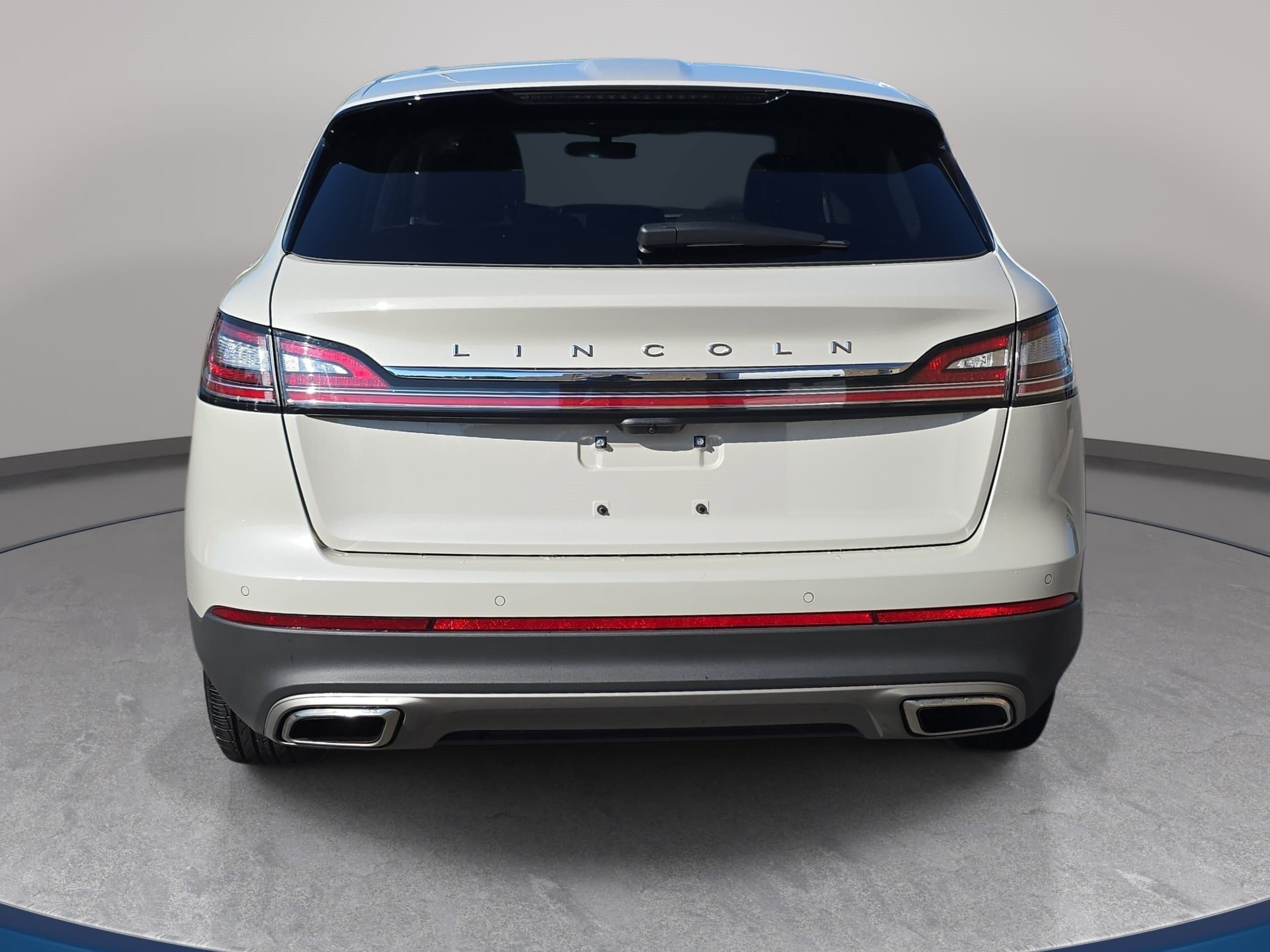 Certified 2023 Lincoln Nautilus Reserve AWD/4WD image 6
