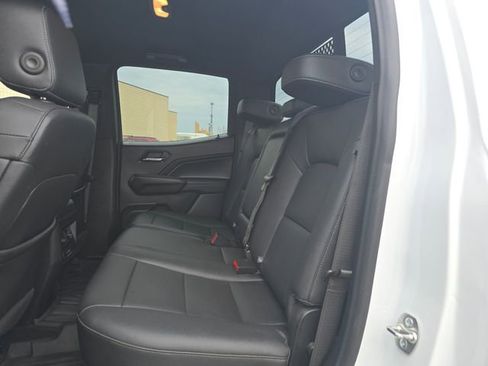 Used 2024 Chevrolet Colorado LT w/ LT Convenience Package III image 15