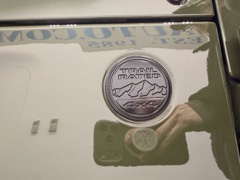 Used 2022 Jeep Wrangler Unlimited Sahara image 14