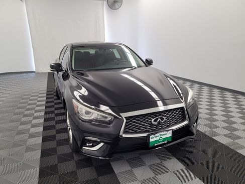 Used 2019 INFINITI Q50 Luxe w/ Essential Package (3.0T Luxe) AWD/4WD image 14