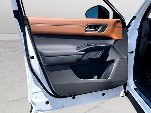 New 2026 Nissan Pathfinder Platinum AWD/4WD image 13