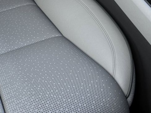 New 2025 Lincoln Aviator Black Label image 16