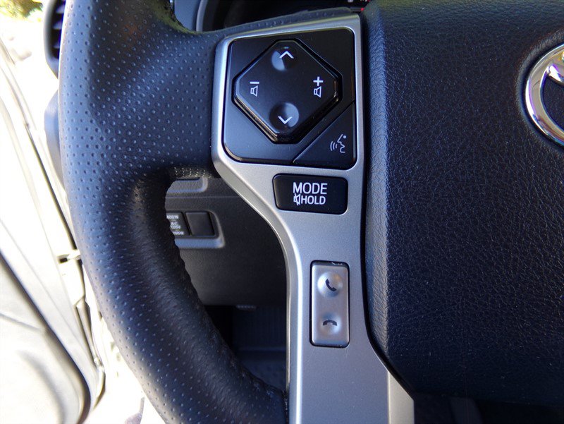 Used 2021 Toyota 4Runner Limited AWD/4WD image 37