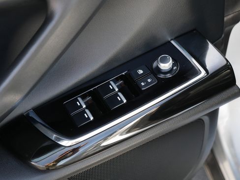 Used 2023 MAZDA CX-9 Touring Plus AWD/4WD image 19