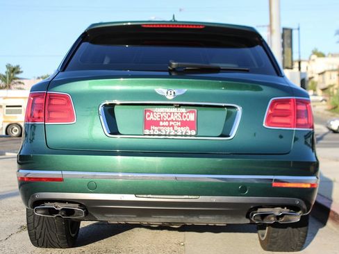 Used 2019 Bentley Bentayga AWD/4WD image 4