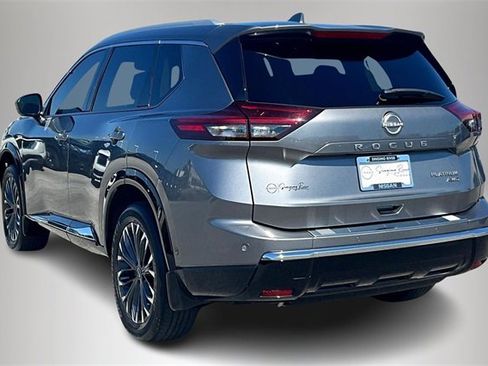 Certified 2024 Nissan Rogue Platinum image 4