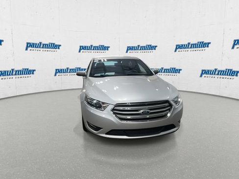 Used 2016 Ford Taurus SEL w/ Equipment Group 201A FWD image 3