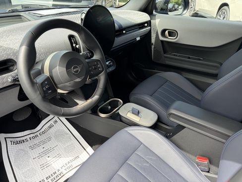 Used 2025 MINI Cooper S FWD image 11