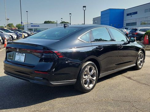Used 2024 Honda Accord EX image 6