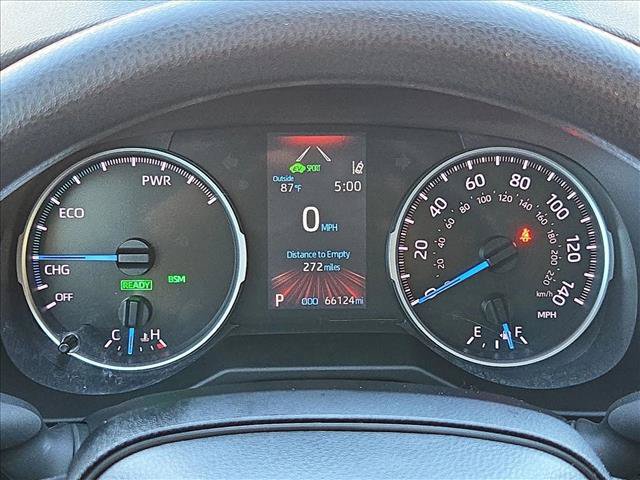 Used 2022 Toyota RAV4 XLE AWD/4WD image 11