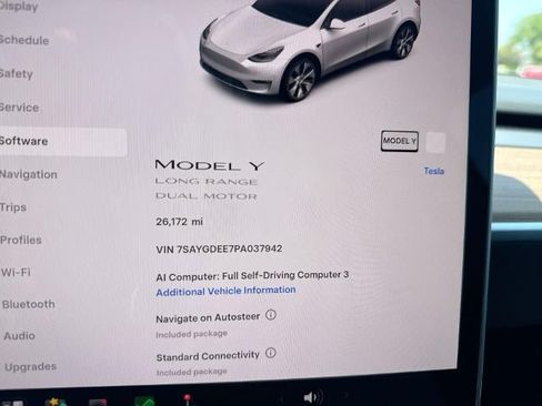 Used 2023 Tesla Model Y Long Range AWD/4WD image 12