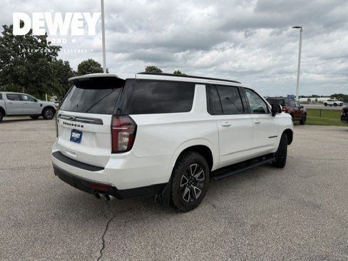 Used 2022 Chevrolet Suburban Z71 w/ Off-Road Capability Package AWD/4WD image 8