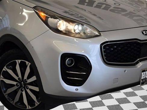 Used 2017 Kia Sportage EX w/ EX Technology Package image 15