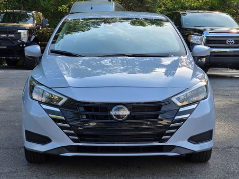 Used 2025 Nissan Versa SV w/ Trunk Package image 10