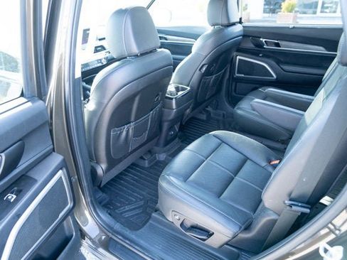 Used 2021 Kia Telluride EX w/ EX Premium Package image 26