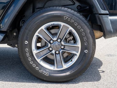 Used 2020 Jeep Wrangler Unlimited Sahara AWD/4WD image 32