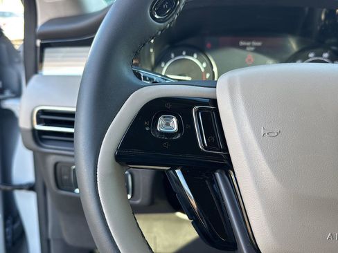 Used 2022 Lincoln Corsair FWD image 18