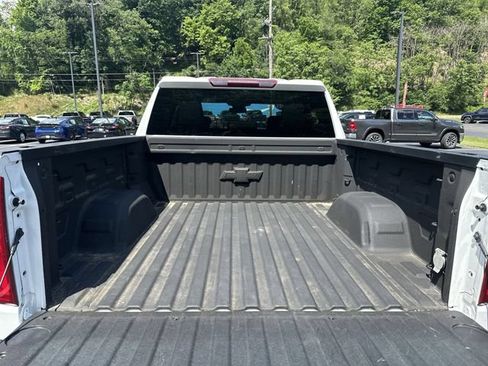 Used 2022 Chevrolet Silverado 1500 LTZ AWD/4WD image 22