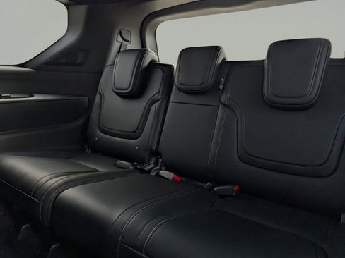 New 2025 Nissan Armada PRO-4X w/ Pro-4X Premium Package AWD/4WD image 14