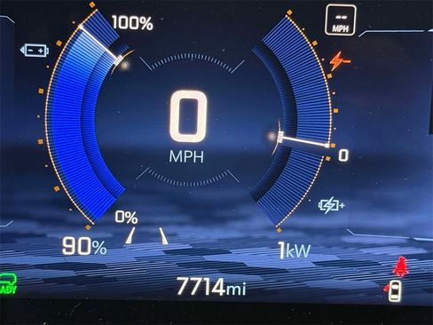 Used 2025 Chevrolet Equinox EV LT image 5