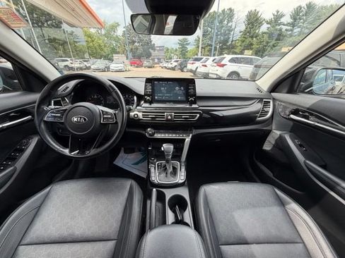 Used 2021 Kia Seltos EX AWD/4WD image 13