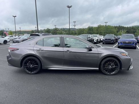 Used 2024 Toyota Camry XSE FWD image 2