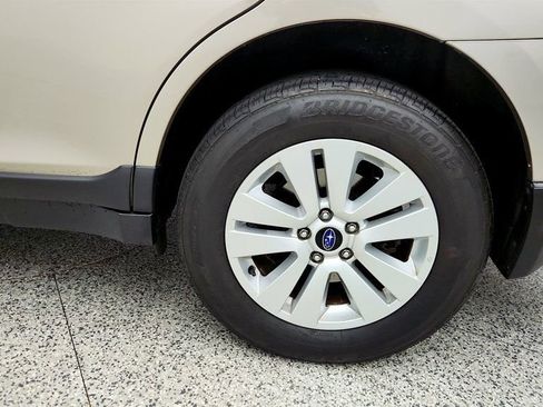 Used 2018 Subaru Outback 2.5i Premium AWD/4WD image 9