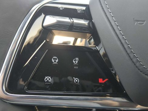 New 2026 Cadillac Lyriq V image 15